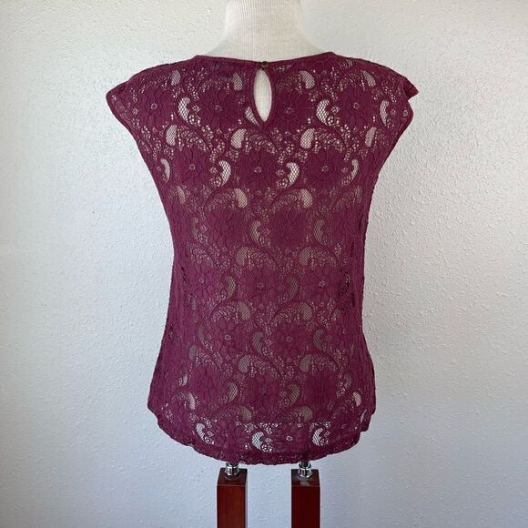 Eddie Bauer Martin Sleeveless lace Top Size S EUC - Picture 5 of 6